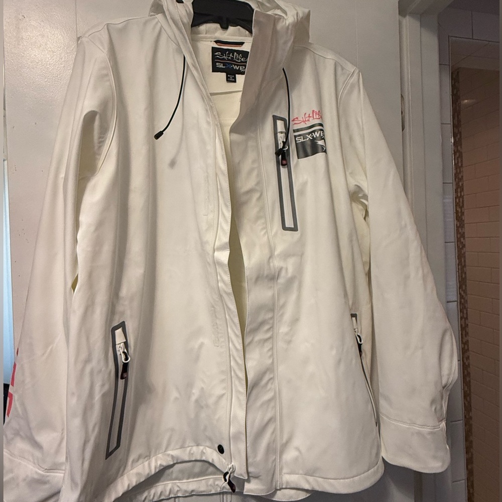 Brand new Salt Life Women’s large Raincoat white, new with tags